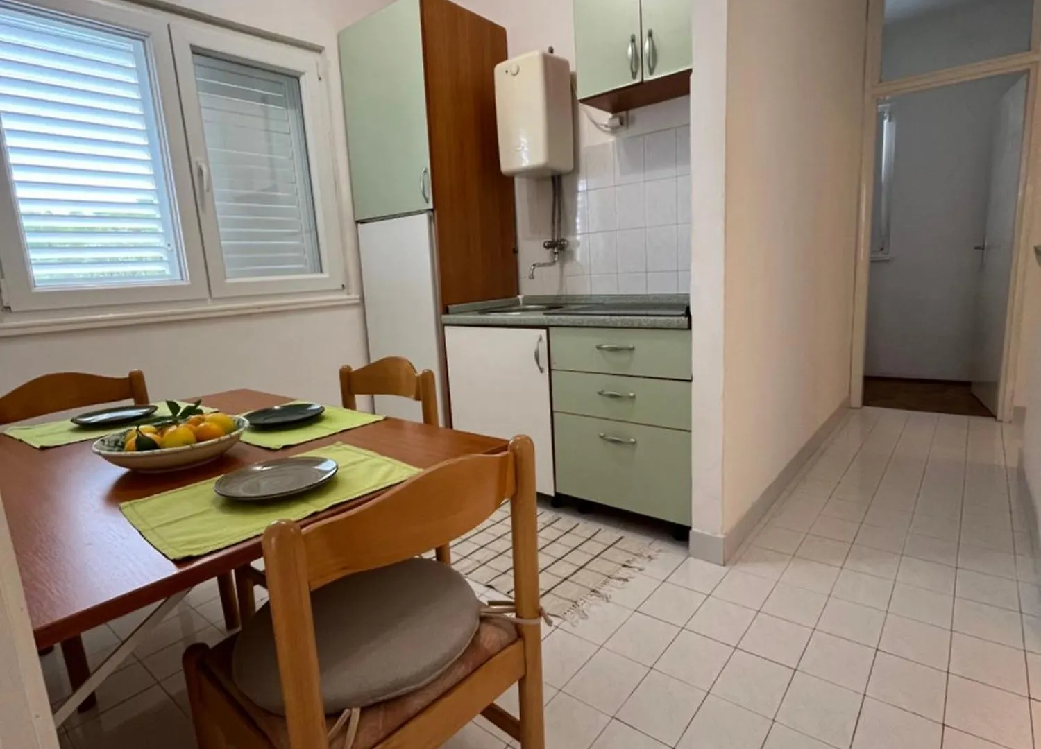 Apartmani Ivan 特罗吉尔 公寓